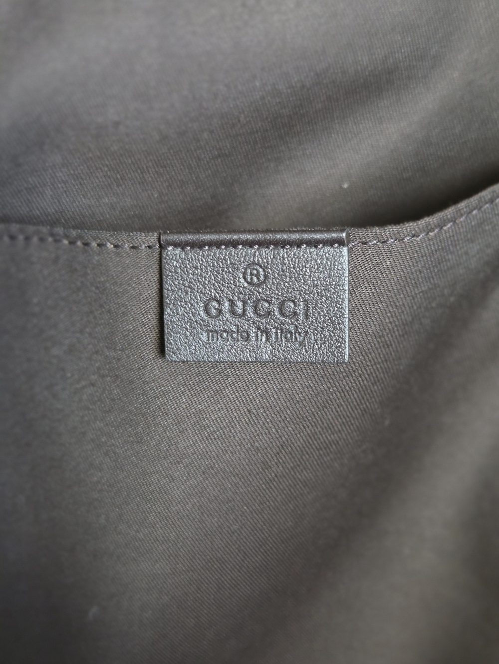 Authentic Gucci GG Supreme Travel Suitcase - Picture 11 of 14